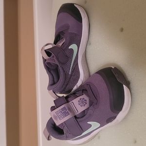 Toddler Nike sneakers